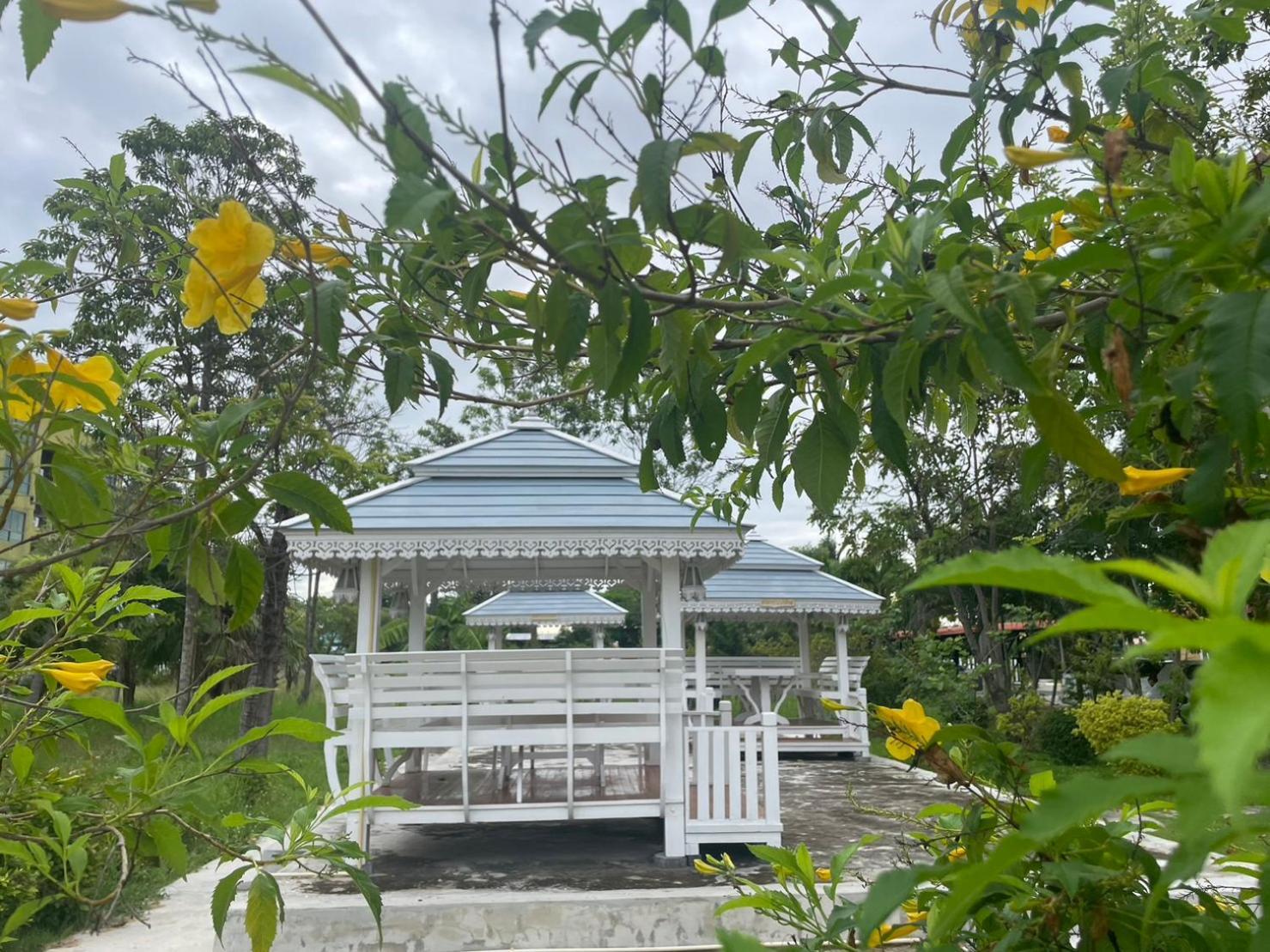 H2Do Hotel Ban Khlong Sanam Phli Eksteriør bilde